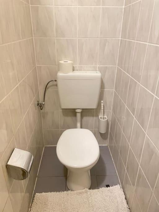 Einzimmerwohnung + Dusche Und Wc เบอร์ลิน ภายนอก รูปภาพ